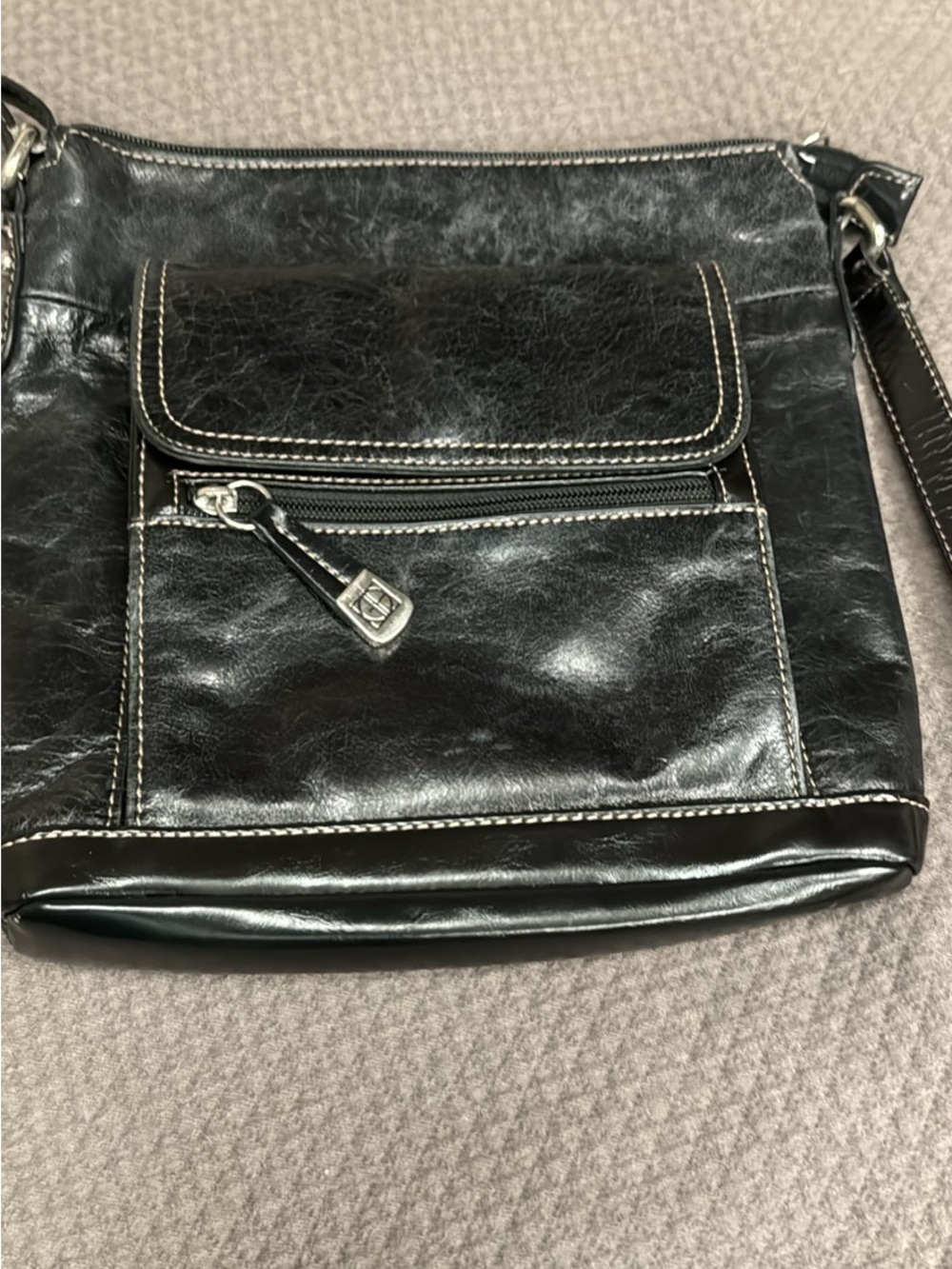 Black Leather Crossbody Bag with Front Pocket Gianni Binni